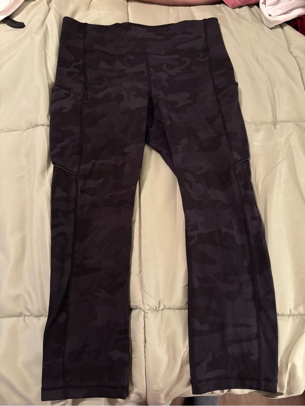 Lululemon leggings Size 6